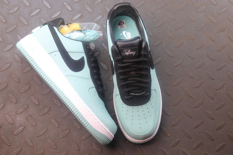 Nike Air Force 1 Low SP Tiffany and Co.