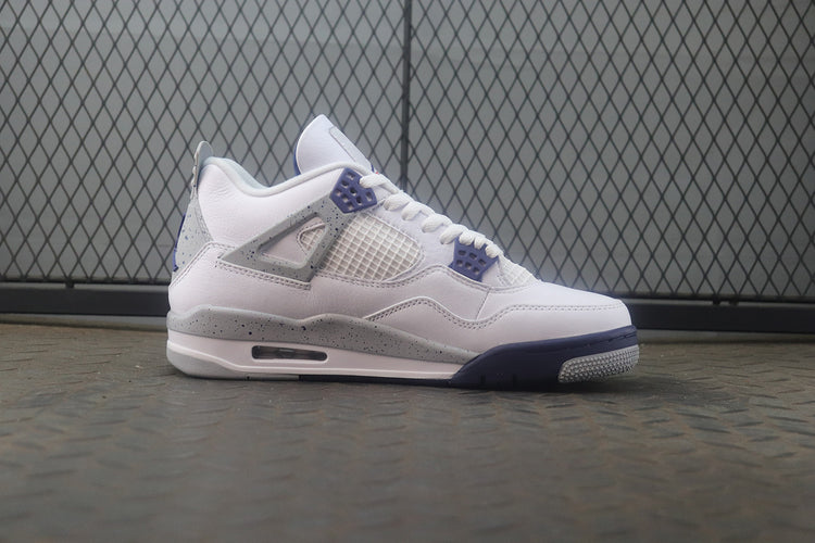 Air Jordan 4 Retro Midnight Navy Sneakers