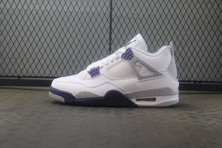 Air Jordan 4 Retro Midnight Navy Sneakers