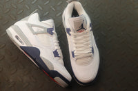 Air Jordan 4 Retro Midnight Navy Sneakers