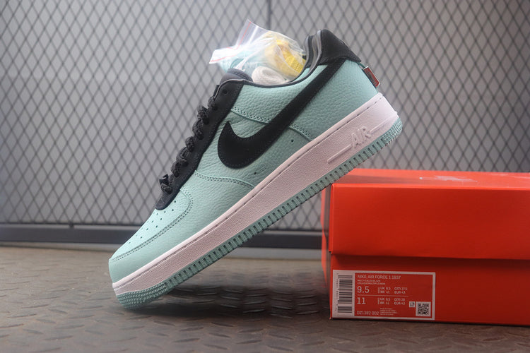 Nike Air Force 1 Low SP Tiffany and Co.